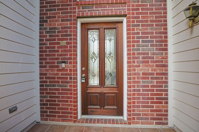 10330 Sablebrook Lane, Houston, TX 77095