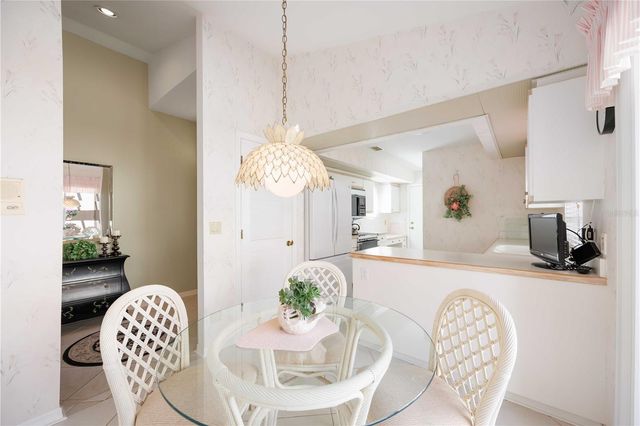 4076 LYNDHURST COURT, Sarasota, FL 34235