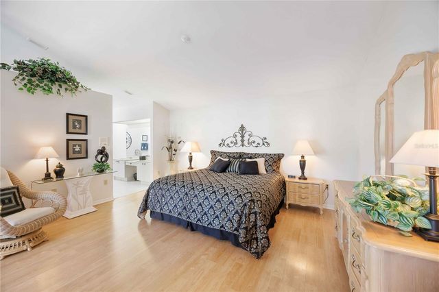 4076 LYNDHURST COURT, Sarasota, FL 34235