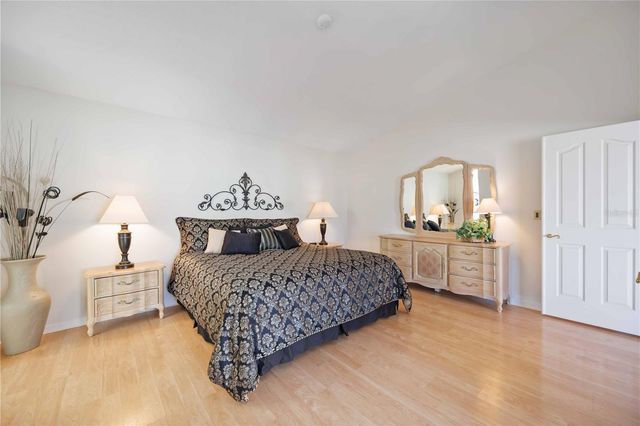 4076 LYNDHURST COURT, Sarasota, FL 34235