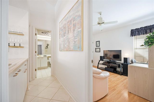 4076 LYNDHURST COURT, Sarasota, FL 34235