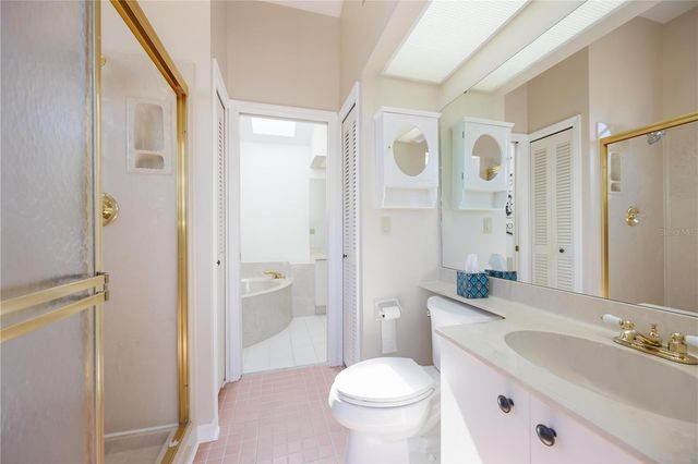 4076 LYNDHURST COURT, Sarasota, FL 34235