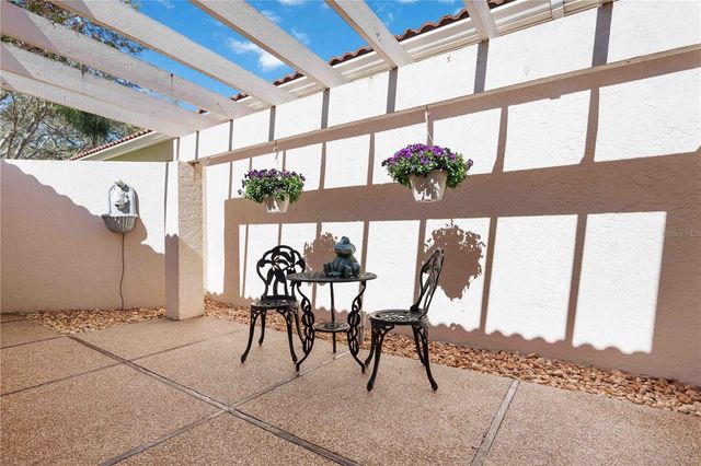 4076 LYNDHURST COURT, Sarasota, FL 34235