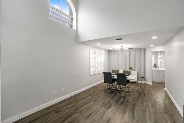 11777 NW 1st St, Coral Springs, FL 33071