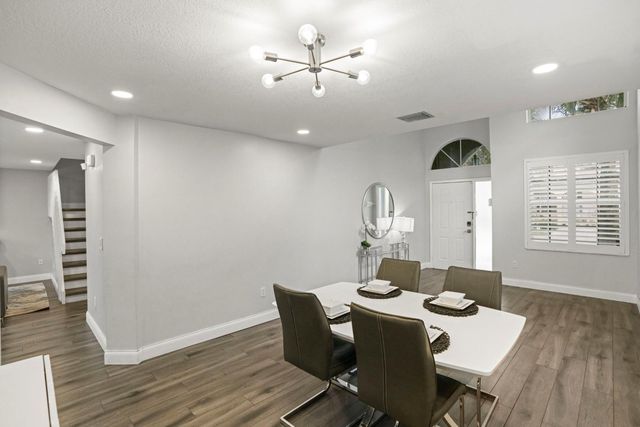 11777 NW 1st St, Coral Springs, FL 33071