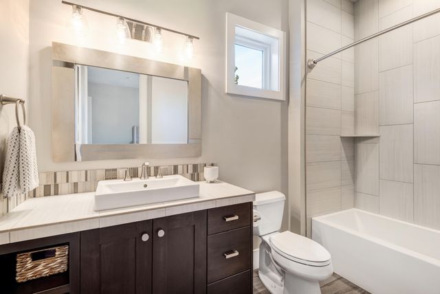 61475 Meeks Trail, Bend, OR 97702