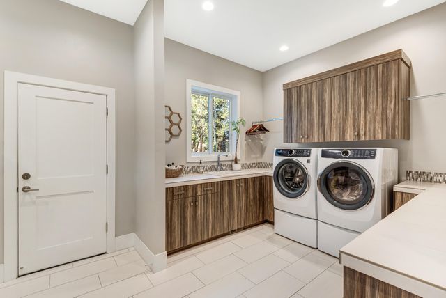 61475 Meeks Trail, Bend, OR 97702