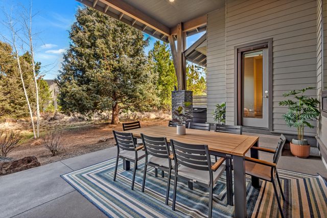 61475 Meeks Trail, Bend, OR 97702