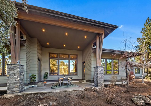 61475 Meeks Trail, Bend, OR 97702