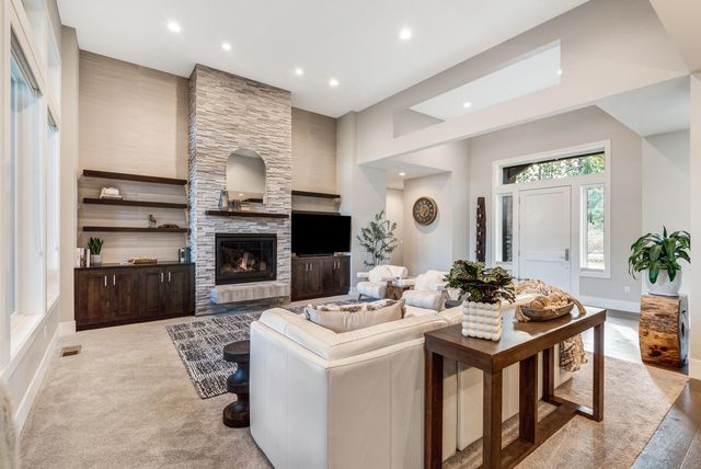 61475 Meeks Trail, Bend, OR 97702