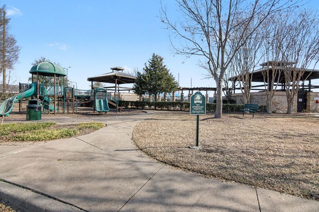 2749 Laurel Oak Drive, Mckinney, TX 75071