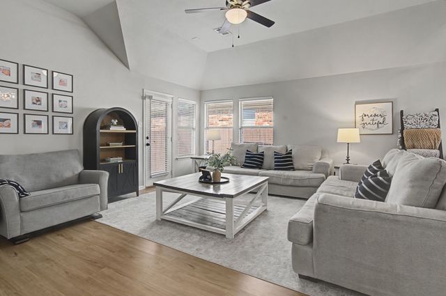 2749 Laurel Oak Drive, Mckinney, TX 75071