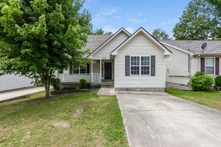 5113 Greer Station Dr, Hermitage, TN 37076