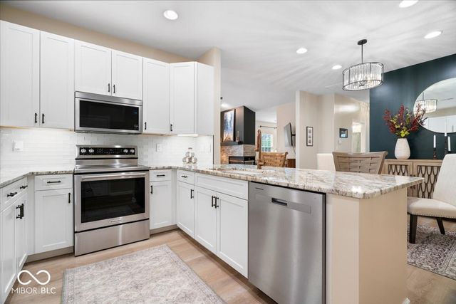 9986 Donavan Lane, Fishers, IN 46038