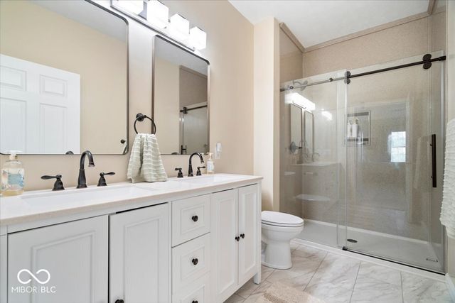 9986 Donavan Lane, Fishers, IN 46038