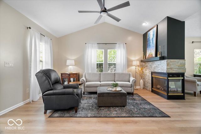 9986 Donavan Lane, Fishers, IN 46038