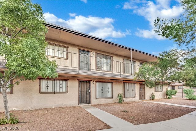 625 South Royal Crest Circle 11, Las Vegas, NV 89169