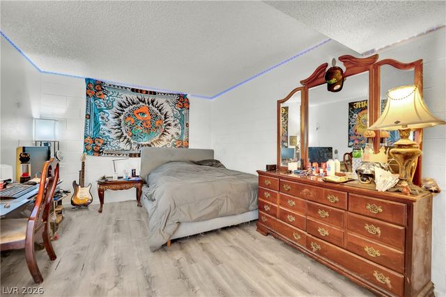 625 South Royal Crest Circle 11, Las Vegas, NV 89169