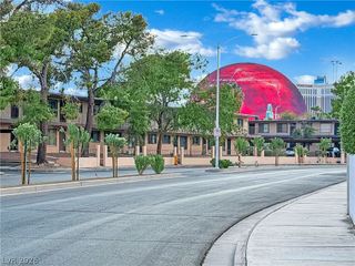 625 South Royal Crest Circle 11, Las Vegas, NV 89169