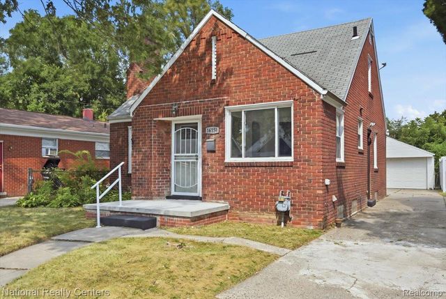 16158 Lindsay Street, Detroit, MI 48235