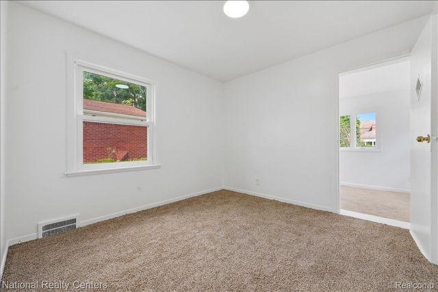 16158 Lindsay Street, Detroit, MI 48235