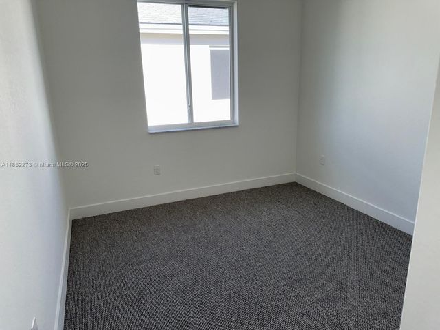 1884 NE 1st St, Homestead, FL 33033