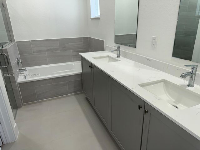 1884 NE 1st St, Homestead, FL 33033