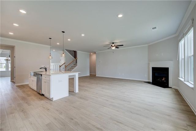908 Kranston Drive, Locust Grove, GA 30248