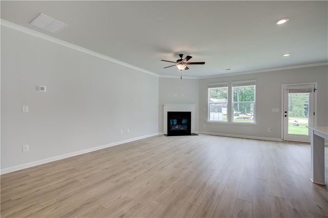 908 Kranston Drive, Locust Grove, GA 30248