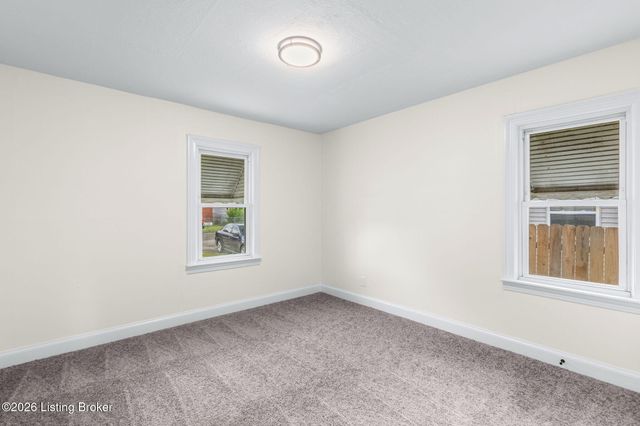3320 Vetter Ave, Louisville, KY 40215