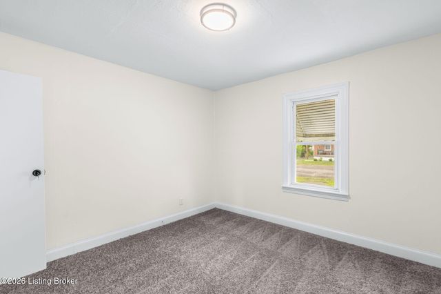 3320 Vetter Ave, Louisville, KY 40215