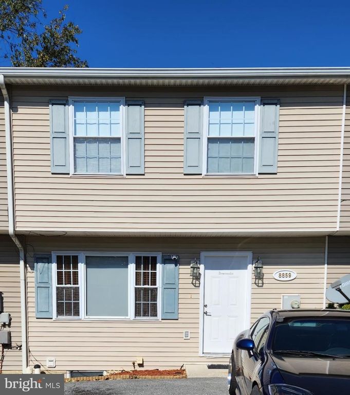 8859 PICADILLY CIR, Waynesboro, PA 17268