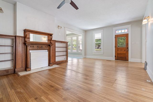 510 N Mount Olive Street, Siloam Springs, AR 72761