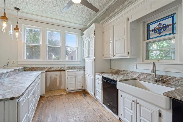510 N Mount Olive Street, Siloam Springs, AR 72761