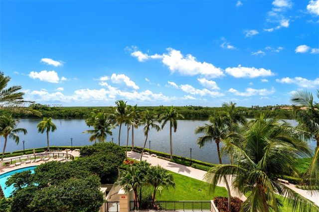 13627 Deering Bay Dr 404, Coral Gables, FL 33158