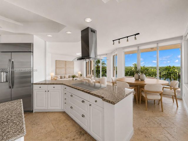 13627 Deering Bay Dr 404, Coral Gables, FL 33158