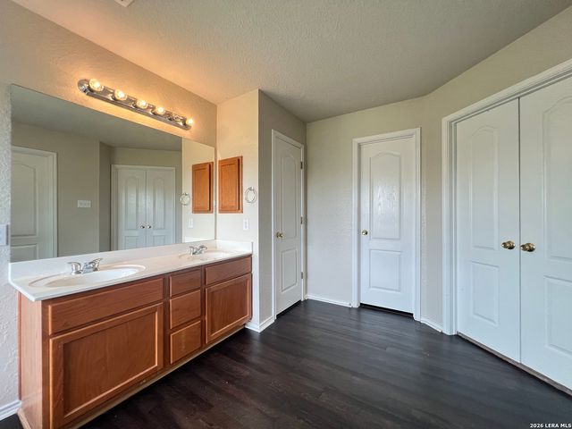 10031 STAGECOACH BAY, San Antonio, TX 78254