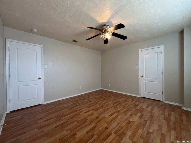 10031 STAGECOACH BAY, San Antonio, TX 78254
