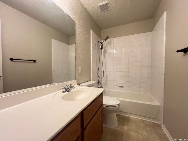 10031 STAGECOACH BAY, San Antonio, TX 78254
