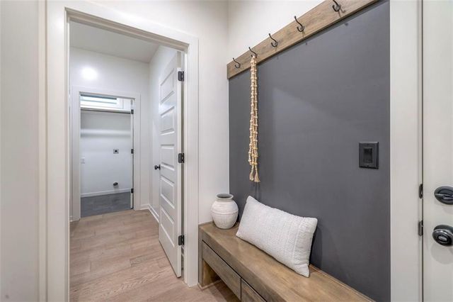 16567 S Stagecoach Street, Olathe, KS 66062