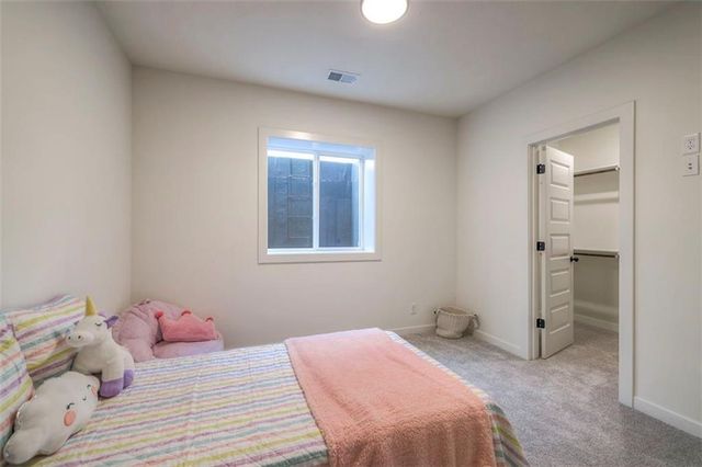 16567 S Stagecoach Street, Olathe, KS 66062