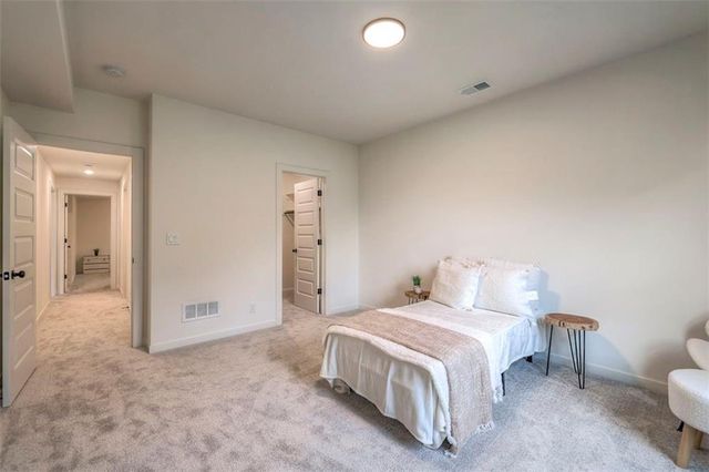 16567 S Stagecoach Street, Olathe, KS 66062