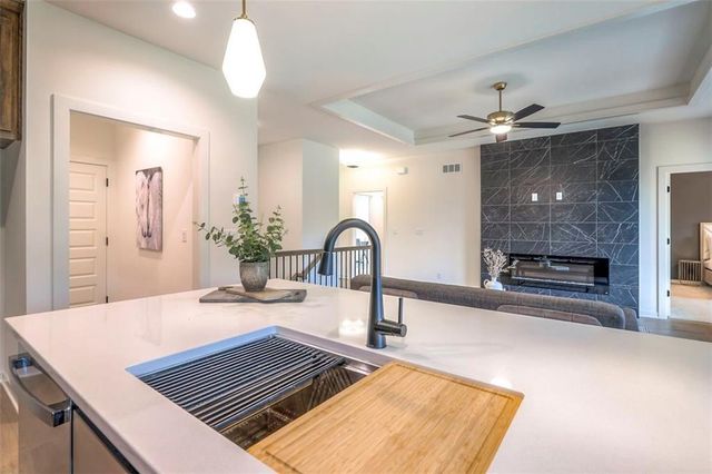 16567 S Stagecoach Street, Olathe, KS 66062