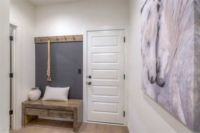 16567 S Stagecoach Street, Olathe, KS 66062