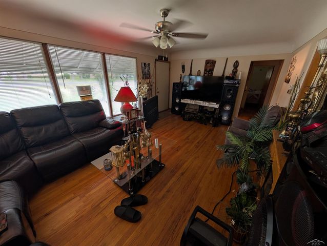 4764 Hess Road, Buena Vista Twp, MI 48601