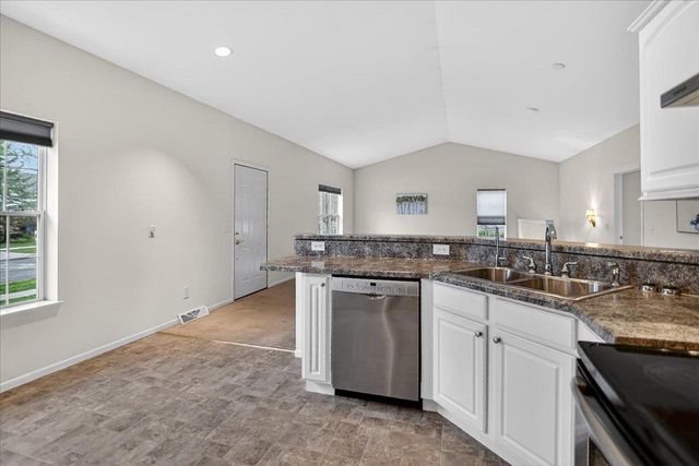 507 Galway Terrace, Cottage Grove, WI 53527