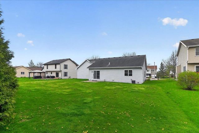 507 Galway Terrace, Cottage Grove, WI 53527