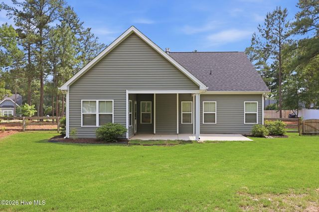 511 Pondpine Lane, Carthage, NC 28327