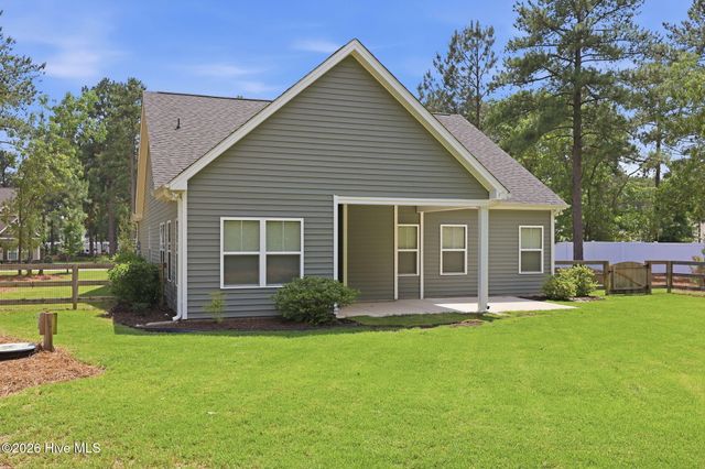 511 Pondpine Lane, Carthage, NC 28327