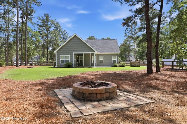 511 Pondpine Lane, Carthage, NC 28327